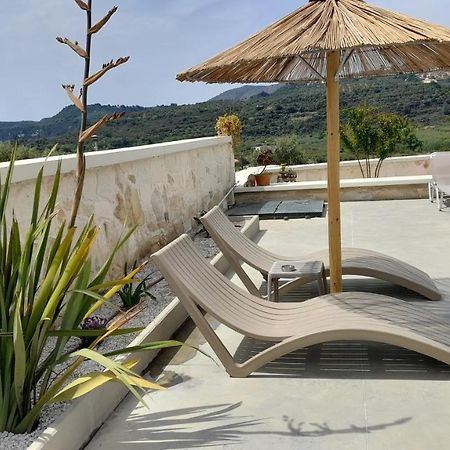 Georgioupoli Studio 2 With A Pool And Lake Views Dış mekan fotoğraf