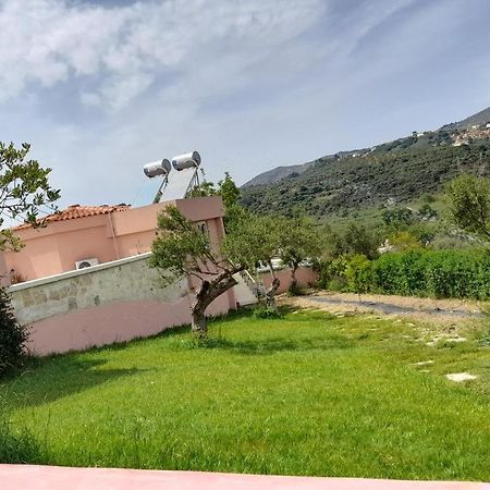 Georgioupoli Studio 2 With A Pool And Lake Views Dış mekan fotoğraf