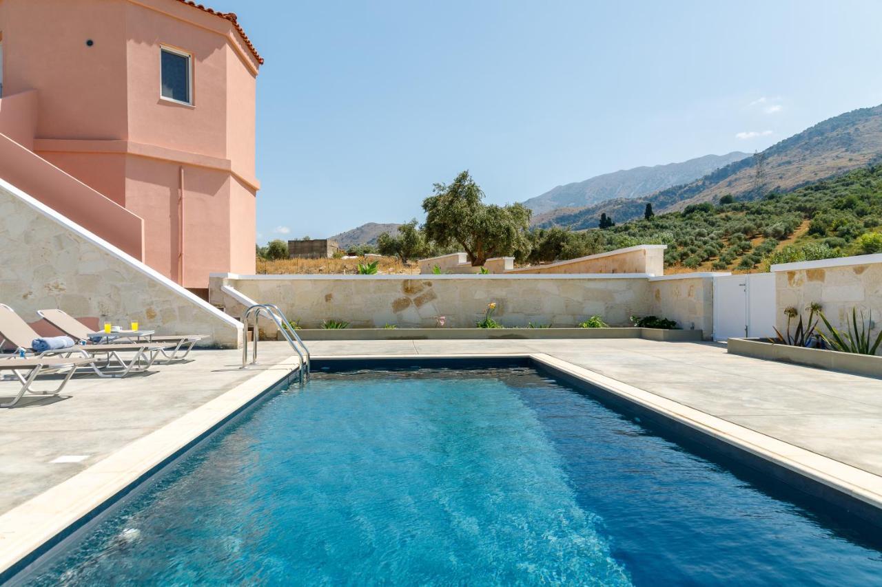 Georgioupoli Studio 2 With A Pool And Lake Views Dış mekan fotoğraf