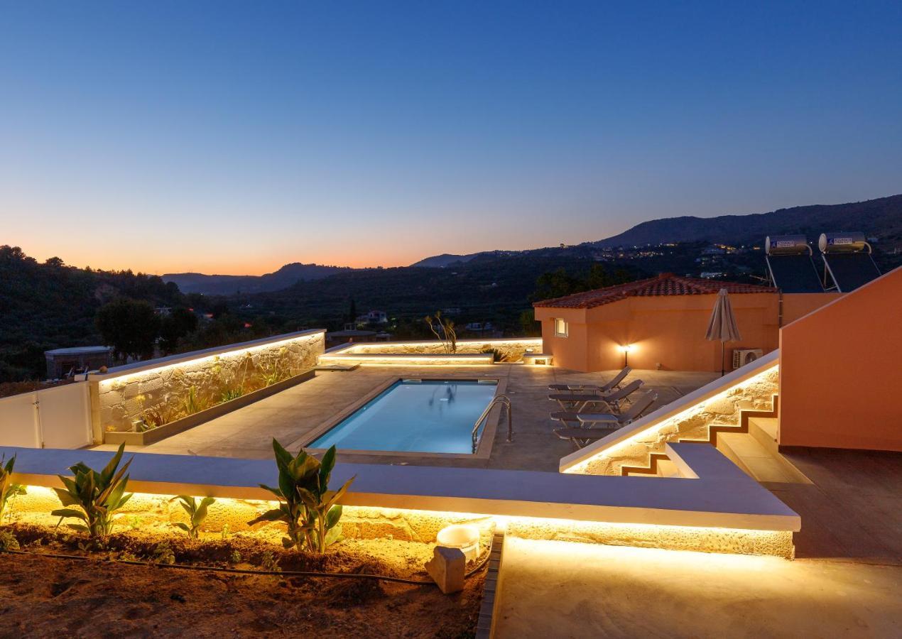 Georgioupoli Studio 2 With A Pool And Lake Views Dış mekan fotoğraf