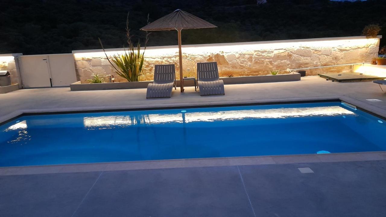 Georgioupoli Studio 2 With A Pool And Lake Views Dış mekan fotoğraf