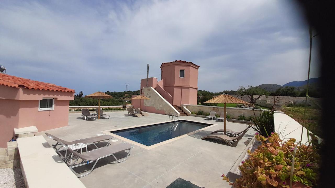 Georgioupoli Studio 2 With A Pool And Lake Views Dış mekan fotoğraf