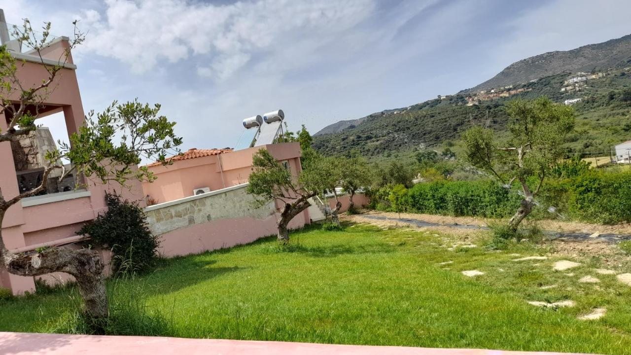 Georgioupoli Studio 2 With A Pool And Lake Views Dış mekan fotoğraf